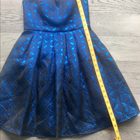 SEQUIN HEARTS Strapless Dress. Size 3 Junior - Picture 7 of 8